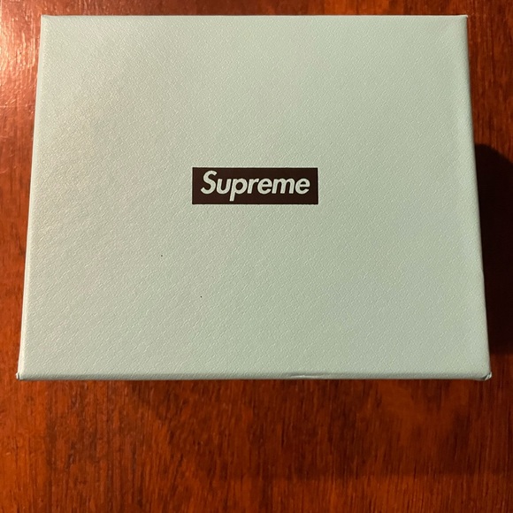 Supreme x Tiffany key Chain FW 21 - Picture 4 of 4